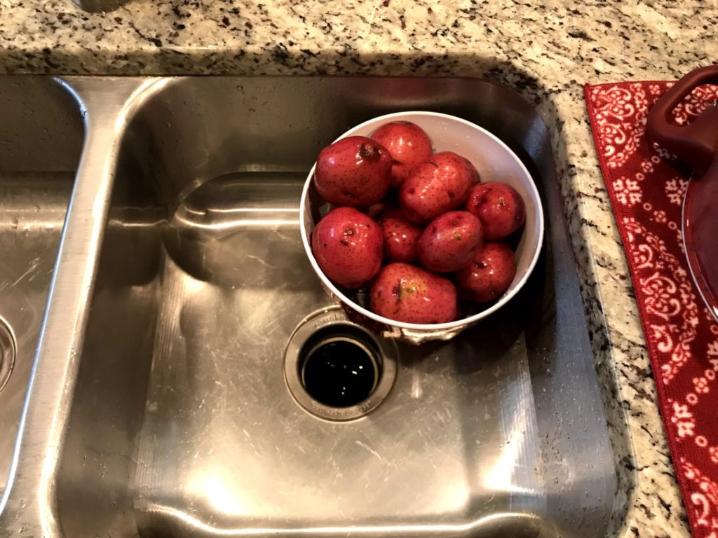 Best Mashed Potatoes Recipie - TheSumbayHome.com - Washing red potatoes
